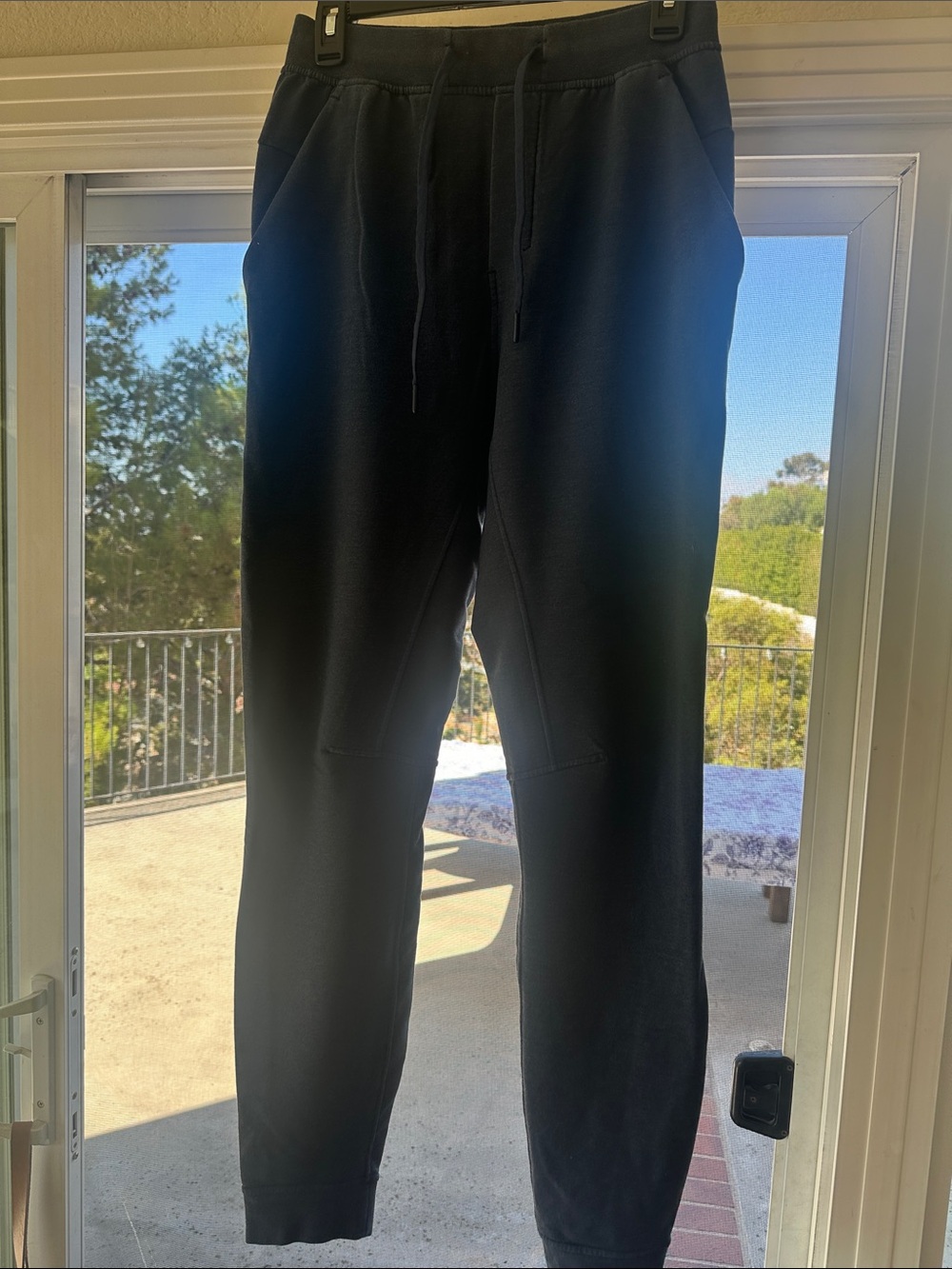 lululemon athletica Men's Black Jogger Sweatpants Size small/tall